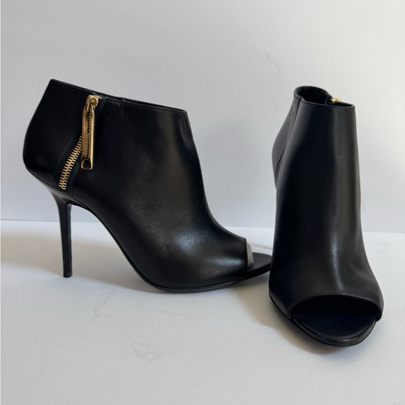 Burberry Black and Gold Heeled Boots - Picture 1 of 15